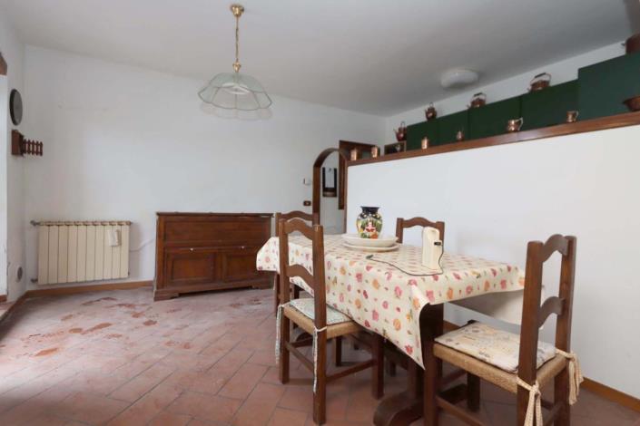 Image No.9-2 Bed House for sale