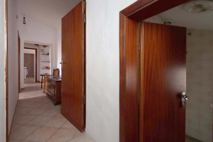 Image No.25-2 Bed House for sale