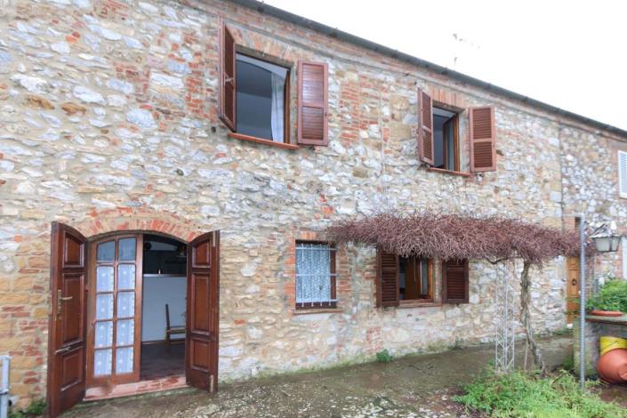 Image No.26-2 Bed House for sale