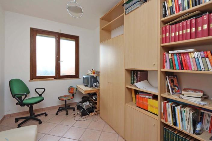 Image No.14-3 Bed Apartment for sale