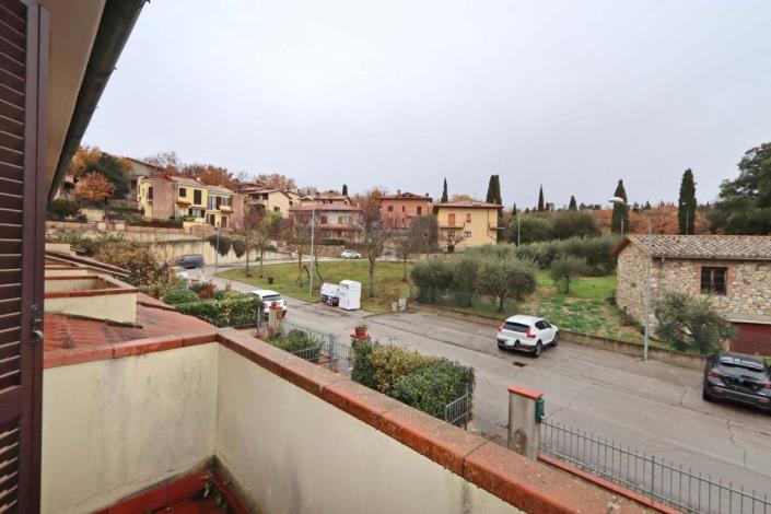 Image No.24-3 Bed Apartment for sale