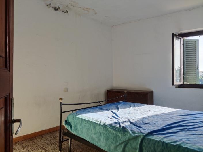 Image No.13-2 Bed Townhouse for sale