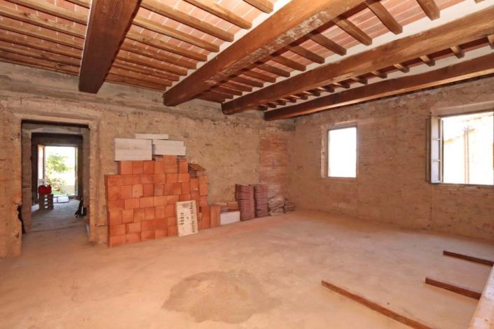 Image No.20-7 Bed House for sale