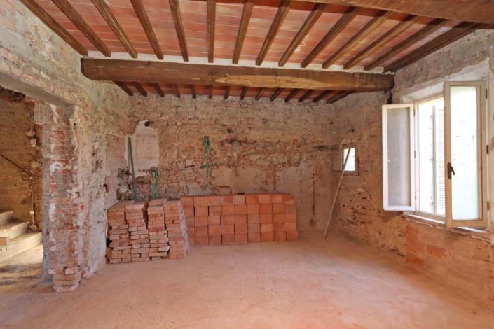 Image No.26-7 Bed House for sale