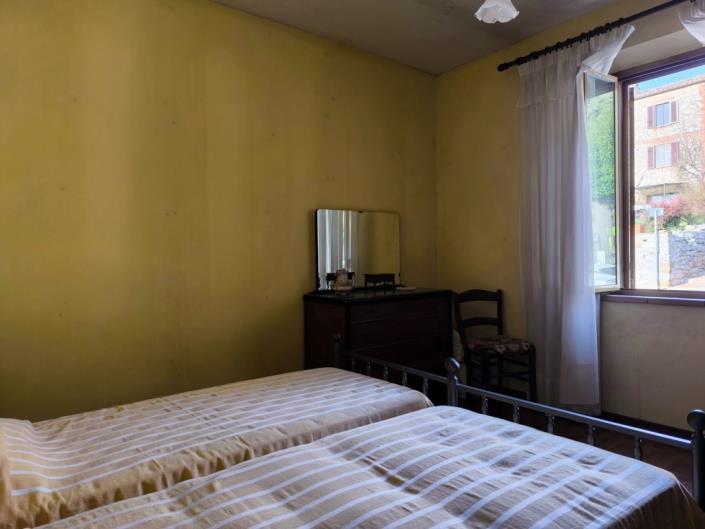 Image No.9-2 Bed House for sale