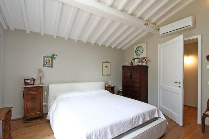 Image No.22-2 Bed Apartment for sale