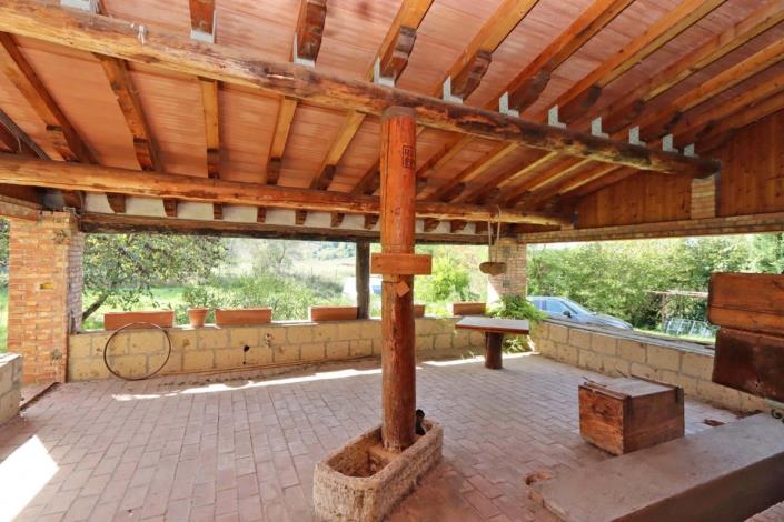 Image No.3-4 Bed Farmhouse for sale