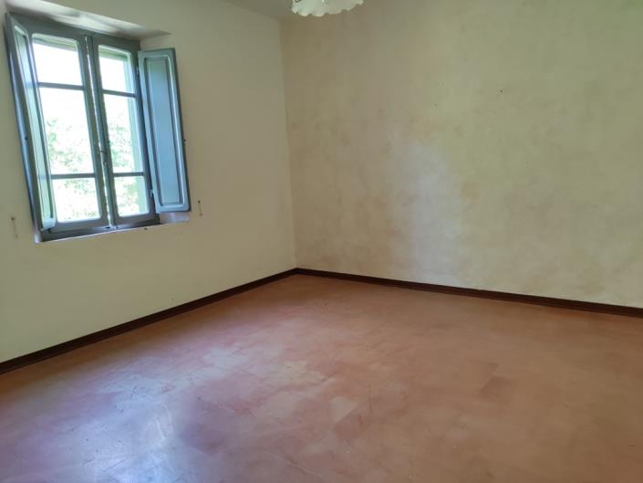 Image No.29-3 Bed Farmhouse for sale