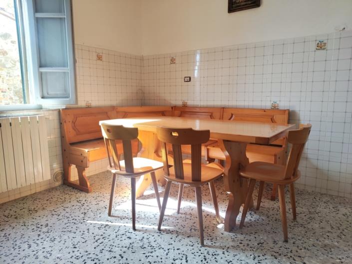 Image No.41-3 Bed Farmhouse for sale