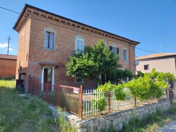 1 - Montepulciano, House