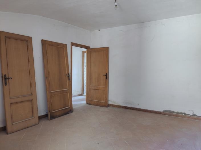 Image No.11-2 Bed Townhouse for sale