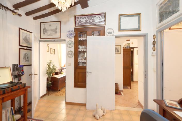 Image No.21-2 Bed Apartment for sale