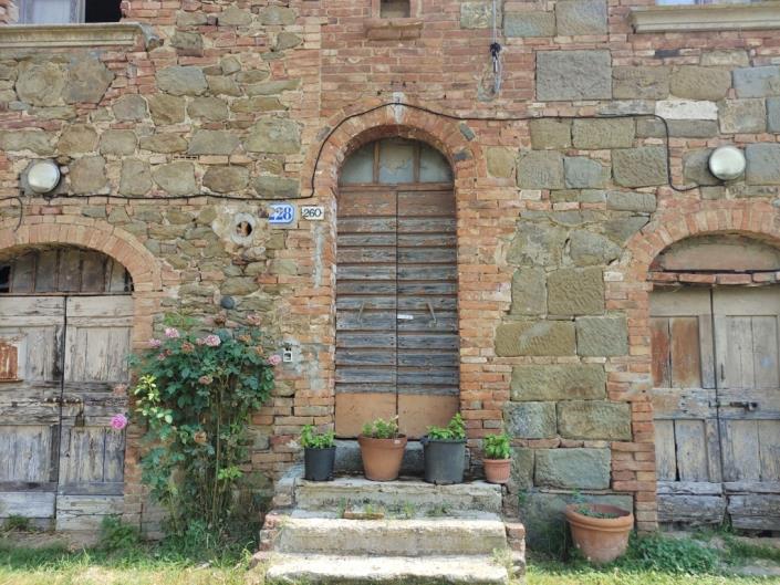 Image No.10-6 Bed Farmhouse for sale