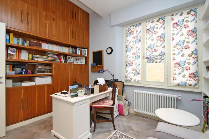 Image No.18-3 Bed House for sale