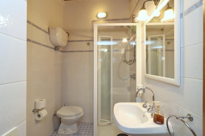 Image No.23-3 Bed Townhouse for sale