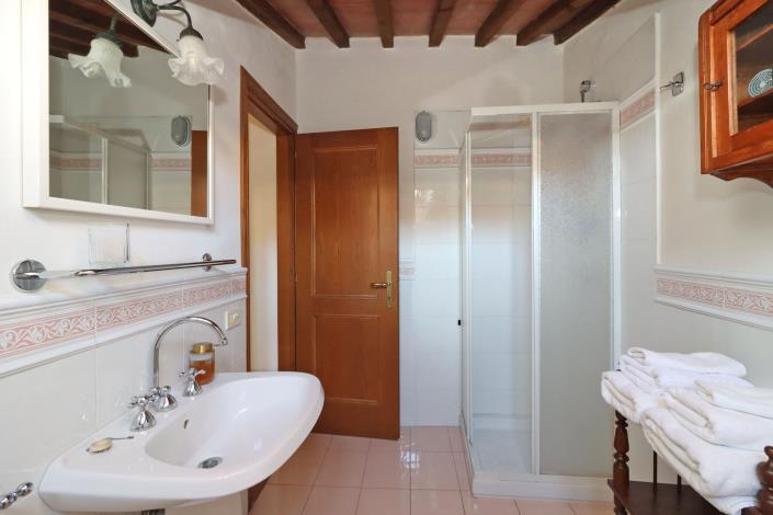 Image No.28-3 Bed Townhouse for sale