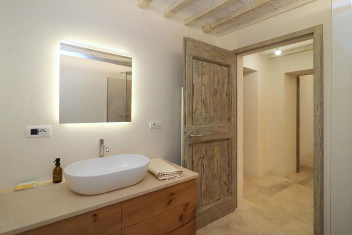 Image No.27-2 Bed Townhouse for sale