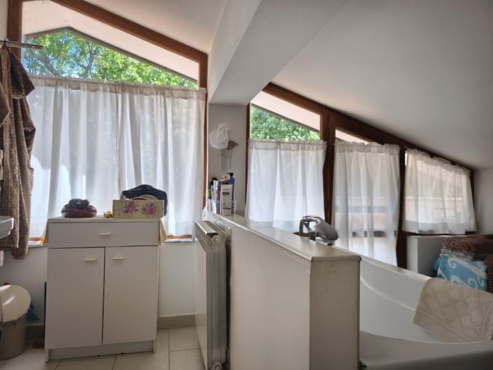 Image No.32-2 Bed Apartment for sale