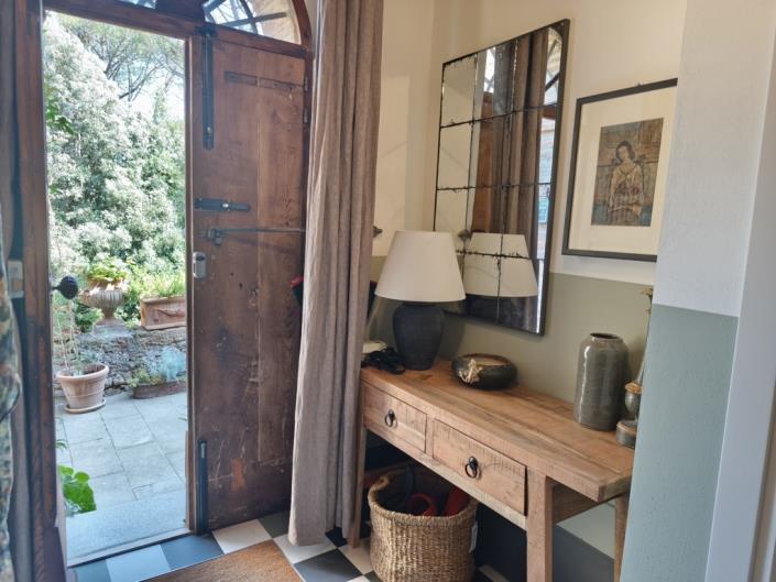 Image No.20-2 Bed Apartment for sale