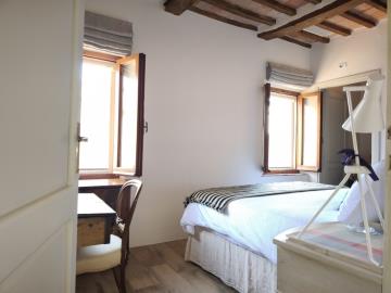 Montefollonico_2bedrooms_restored_apartment_for_sale--2---FILEminimizer-