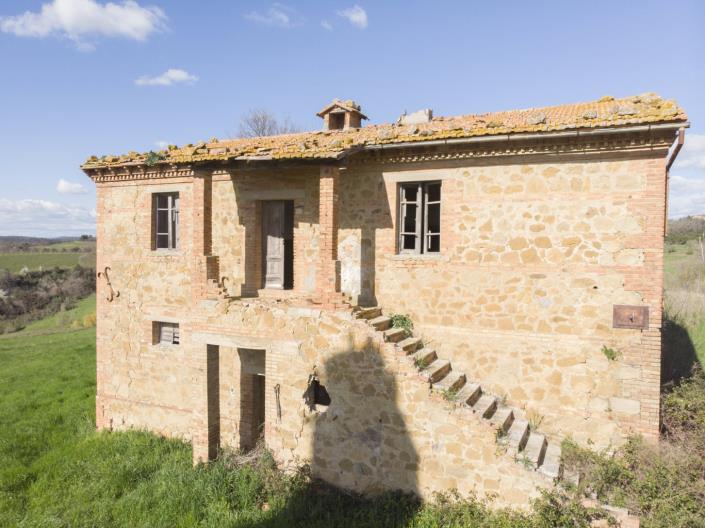 Image No.35-8 Bed Farmhouse for sale