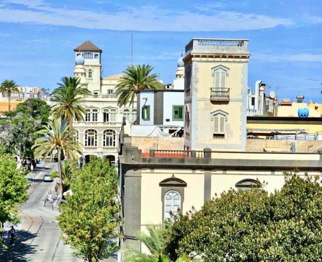 Image No.14-3 Bed Flat for sale