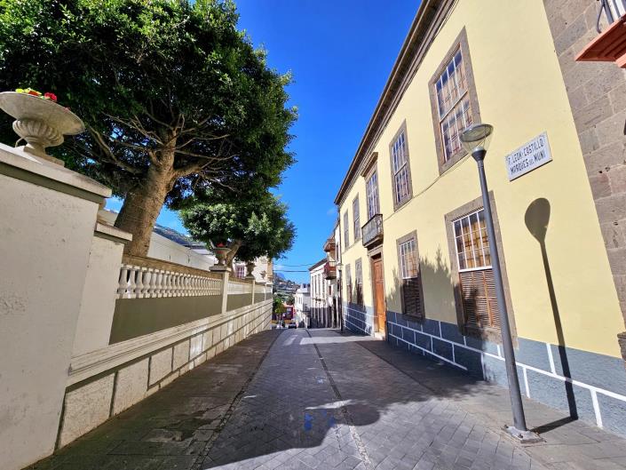 Image No.9-15 Bed Mansion for sale