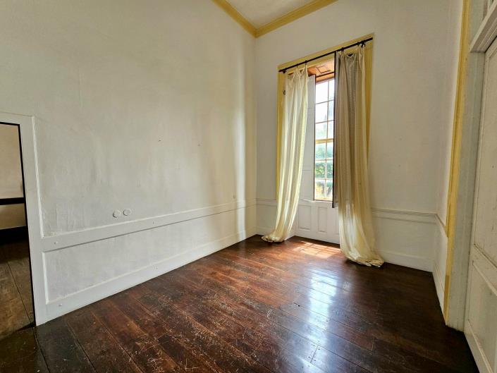 Image No.35-15 Bed Mansion for sale