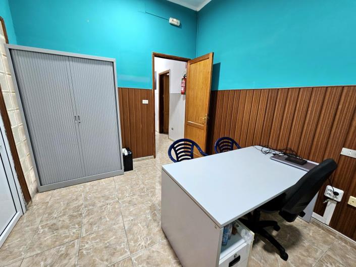 Image No.19-5 Bed Apartment for sale