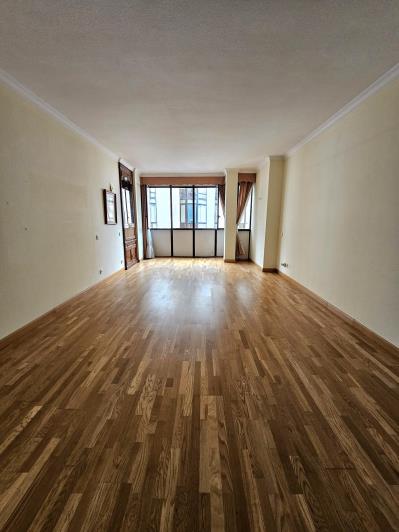 Image No.3-4 Bed Flat for sale