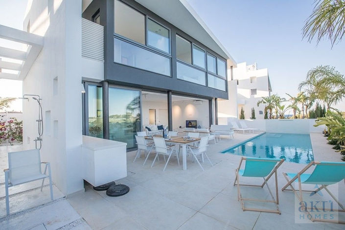 Image No.17-3 Bed Villa for sale