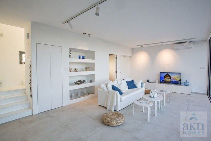 Image No.2-3 Bed Villa for sale