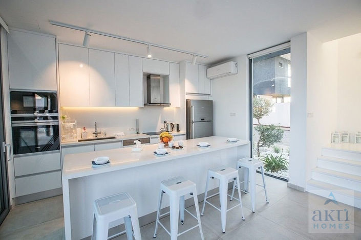 Image No.3-3 Bed Villa for sale