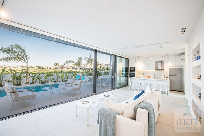 Image No.4-3 Bed Villa for sale