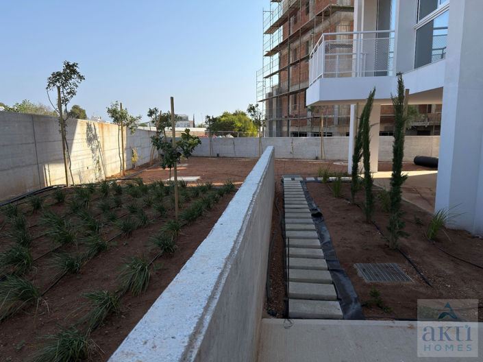 Image No.28-2 Bed Apartment for sale