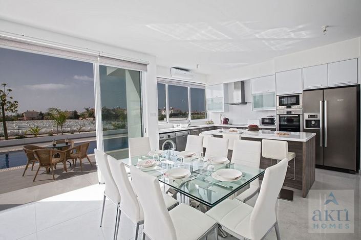 Image No.7-3 Bed Villa for sale