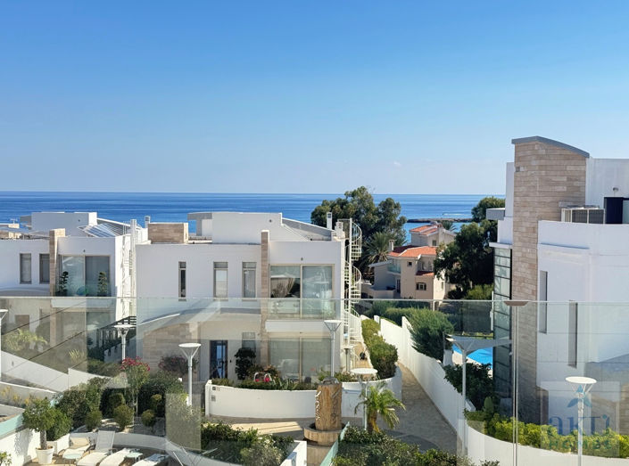 Image No.1-5 Bed Villa for sale