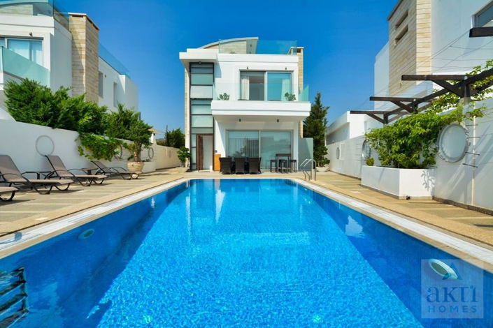 Image No.2-Villa de 5 chambres à vendre à Protaras