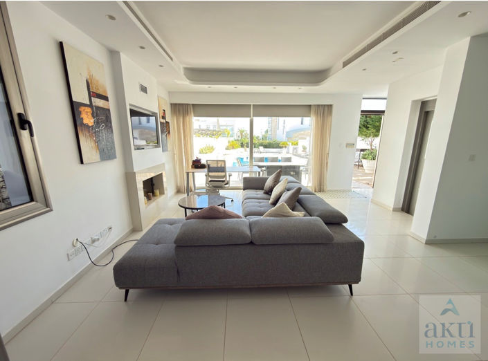 Image No.5-Villa de 5 chambres à vendre à Protaras