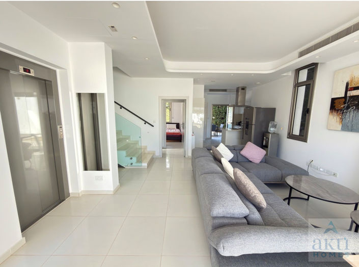 Image No.9-Villa de 5 chambres à vendre à Protaras