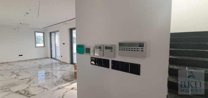 Image No.12-5 Bed Villa for sale