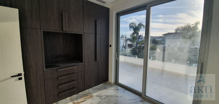 Image No.16-5 Bed Villa for sale