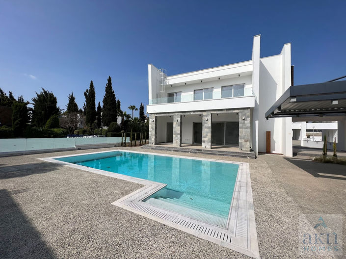 Image No.4-5 Bed Villa for sale