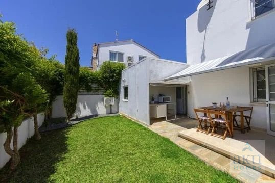 Image No.2-Villa de 4 chambres à vendre à Protaras