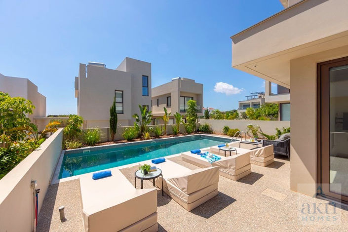 Image No.27-3 Bed Villa for sale