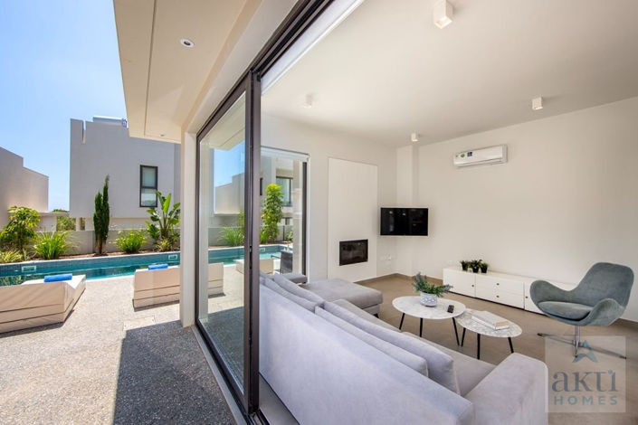 Image No.6-3 Bed Villa for sale