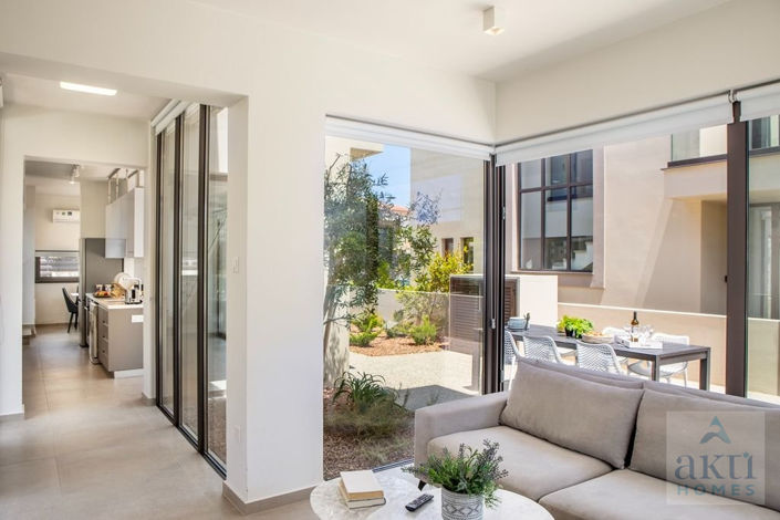 Image No.9-3 Bed Villa for sale