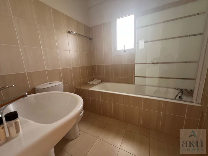 Image No.18-3 Bed Villa for sale