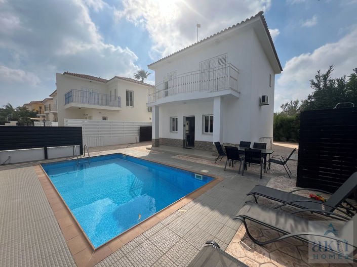 Image No.21-3 Bed Villa for sale