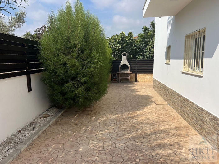 Image No.23-3 Bed Villa for sale